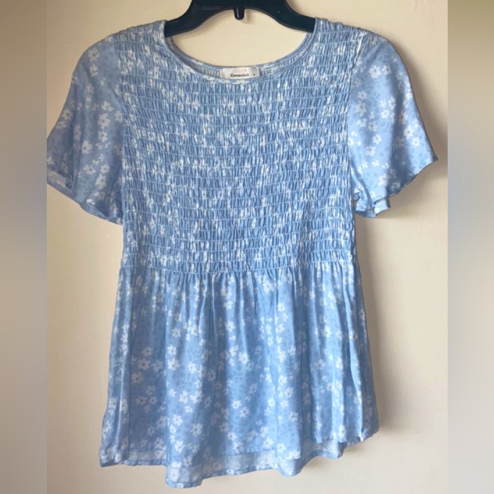 Urban Romantics Light Blue Floral Top Size Small